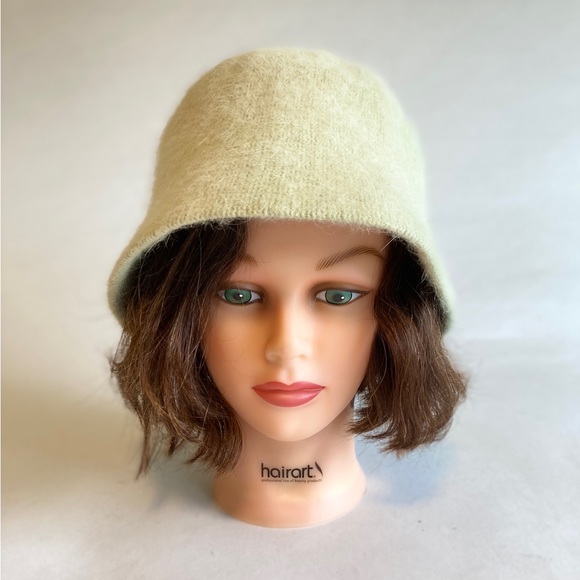 New Unbranded Mint Green 40% Angora 10% Wool 50% Acrylic Hat size S/M - Picture 1 of 8